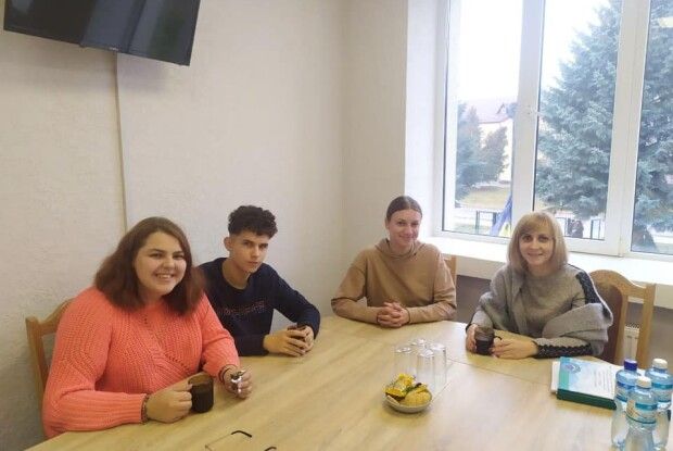 У волинському ліцеї учні ходять на «чай з директором»