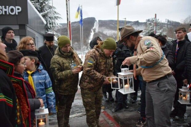 До України на вихідних прибуде Вифлеємський вогонь миру