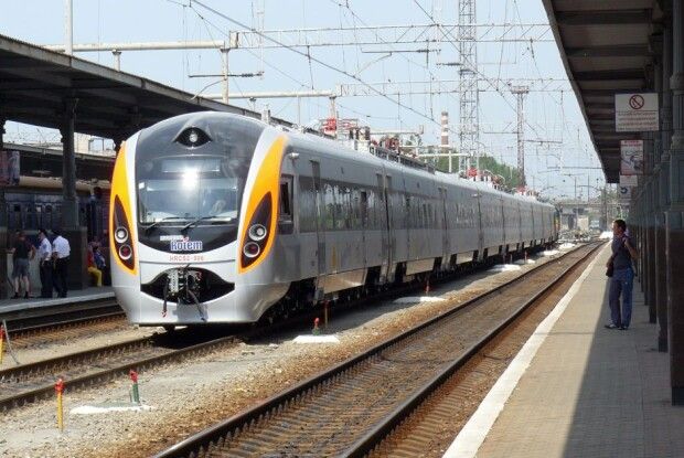 З Польщі депортували українця, бо він п’яним керував… поїздом у Хелм