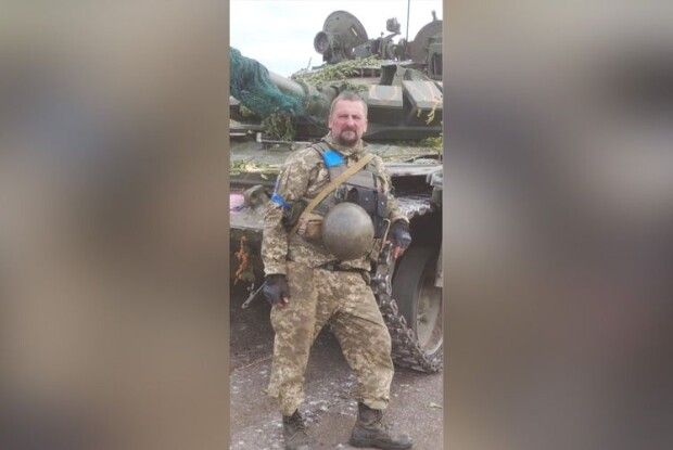 На Волині щодня маму у школі зустрічає син-Герой. Із фотографії...