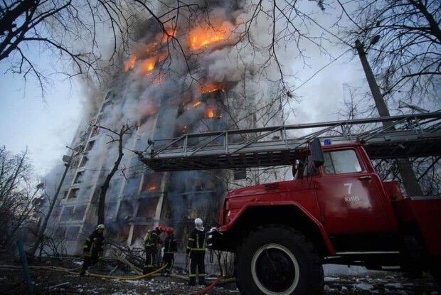 Нічна атака на Київ: у 16-поверхівці знайшли двох загиблих