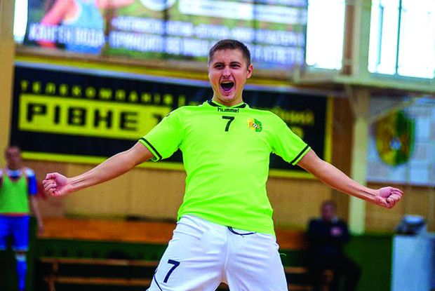 На Святвечір «кардинали»  їли «нічийну» кутю —  а ось Маланку зустріли з перемогою!