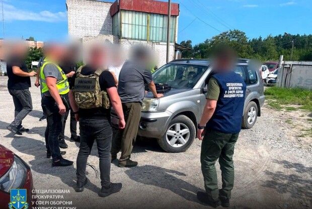 На Рівненщині намагалися підкупити офіцера, щоб допомогти мобілізованому втекти