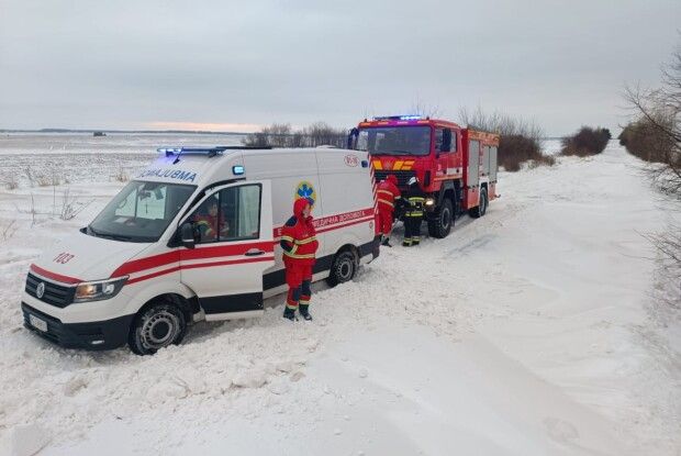 На Волині водій «швидкої» не впорався з керуванням і…
