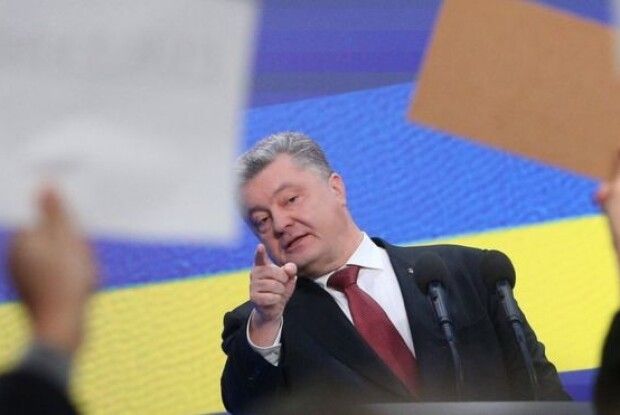 «Повірте, моє життя – не цукор» – сказав Порошенко журналістам