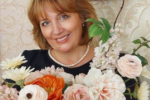«Не дуріть людей! Це живі квіти! Їх навіть гусінь поїла»