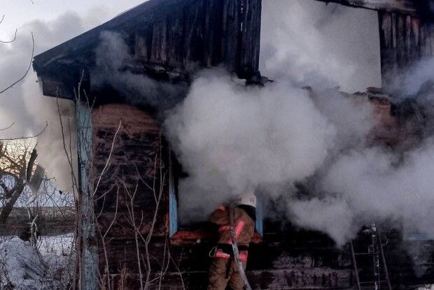 На Волині сусіди врятували чоловіка з пожежі