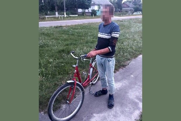 На Рівненщині чоловік украв велосипед, щоб їздити селом