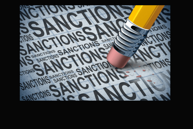 Зеленський забанив на 10 років уродженця Луцька, який бігав із синьо-жовтим прапором (Відео)