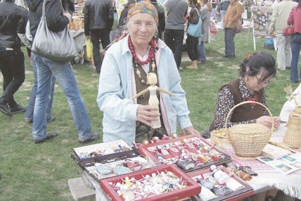 «Працювати і жити довго допомагає лялька»: у 95 років Варвара Мацелла досі проводить майстер-класи