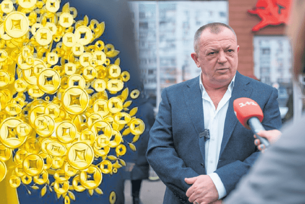 Чим не вигідно: придбали каблучку за 1000 гривень, а вам через рік віддали 1040 гривень  і перстень не відібрали?