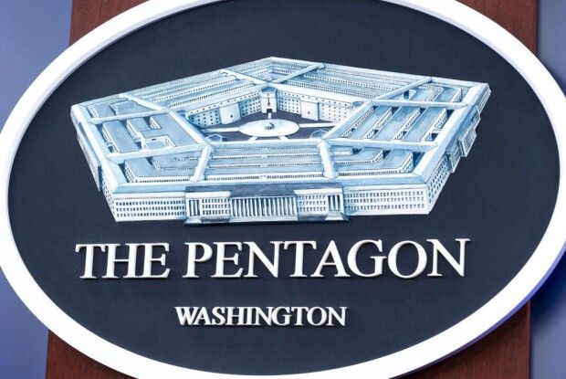 Пентагон призупиняє поставки обіцяних зенітних ракет Україні