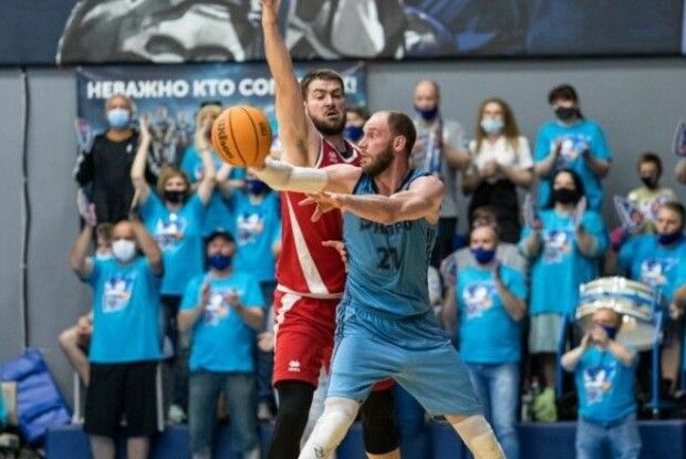 Баскетбол: Дніпро виграв у Прометея в першому матчі півфінальної серії Суперліги (Відео)