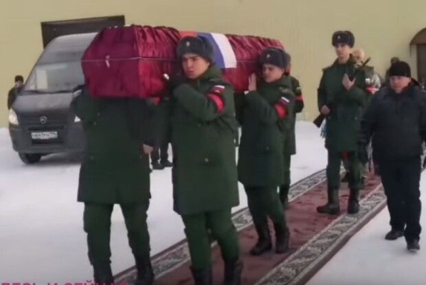Родичам завербованих до ПВК «Вагнер» в’язнів видають порожні труни