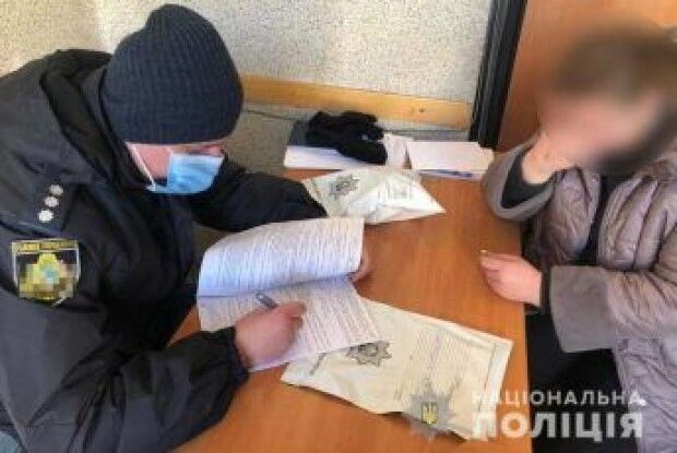 У Ковелі переселенка з Донеччини «освячувала» пенсіонерці  гроші і вкрала 46 тисяч гривень