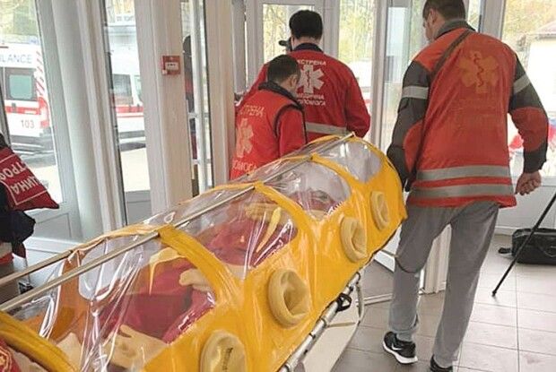 Відомий волинський хірург: «Гордий, що ініціатива сина допомагає в подоланні COVID-19»