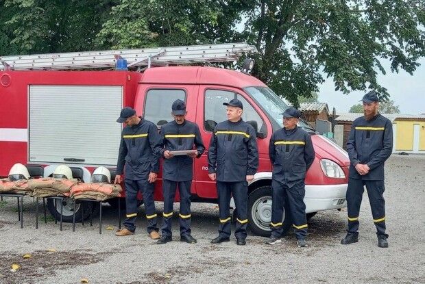 У селі на Волині п’ятеро монахів стали пожежниками