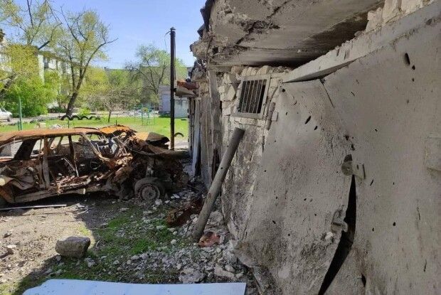 У місті на Луганщині окупанти знищили за добу 13 будинків (Фото)