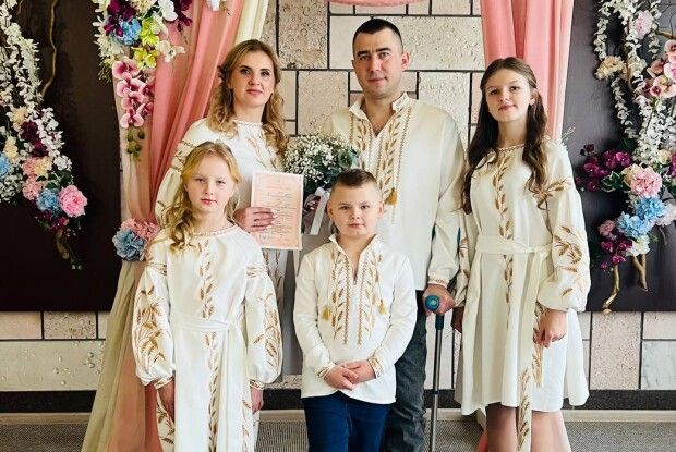 День закоханих: на Волині сьогодні побралися 15 пар 