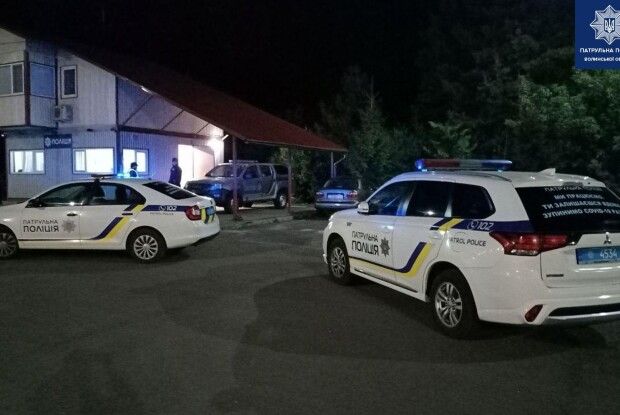 Волинські патрульні приборкали молодика, який хуліганив на посту в «Цумані»