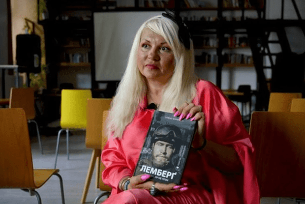 «Ростила я сина одна»: мама воїна «Лемберґа» розповіла про стосунки із підозрюваним у вбивстві Андрія Парубія