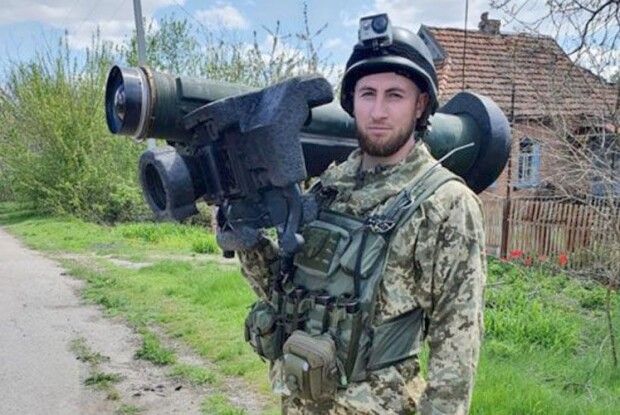 Боєць Саня так із «Джавеліна» палить москалів, що його цитує... президент США