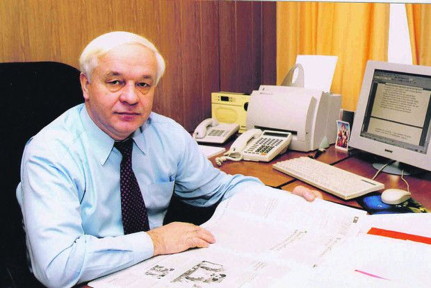 Волинянин Михайло Сорока  не дозволив Януковичу  стати Президентом у 2004 році