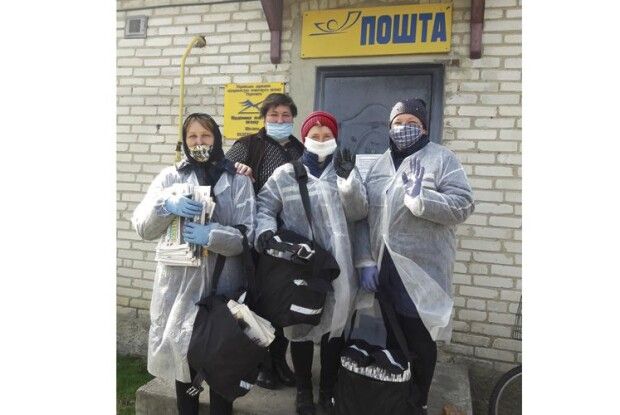 «Мене охоплює радість, коли бачу листоношу. Нарешті під час карантину жива людина прийшла»