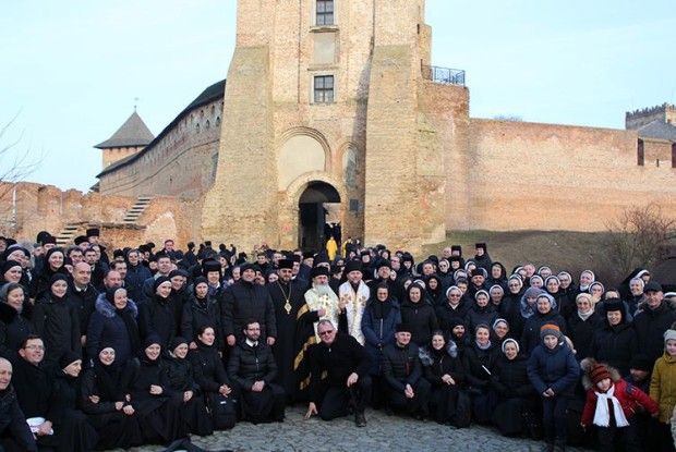 До Луцька приїхало понад триста греко-католицьких монахів і шестеро єпископів