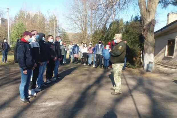 П’ятеро турійських хлопців пішли на службу (Фото)