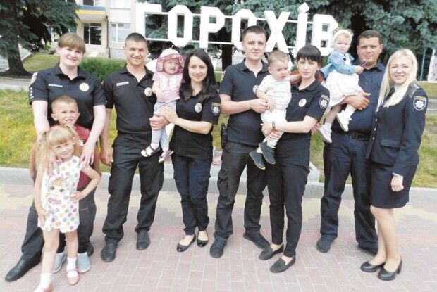 Поліцейські подружжя: «Це було кохання з першого погляду»