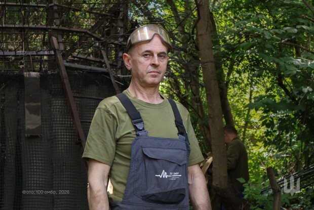Музикант, столяр, воїн: як волинянин «Дядя Вася» повертає техніку в стрій