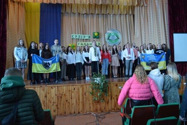 У Горохові студенти й викладачі коледжу провели грандіозне дійство заради Перемоги