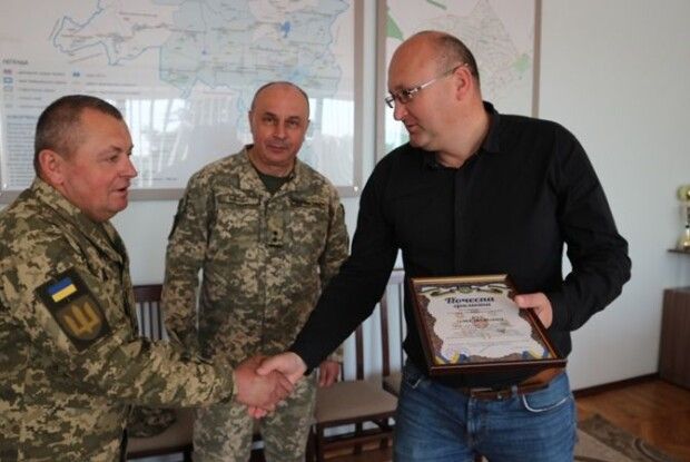 Голова громади на Волині отримав відзнаку командувача військ оперативного командування «Захід»
