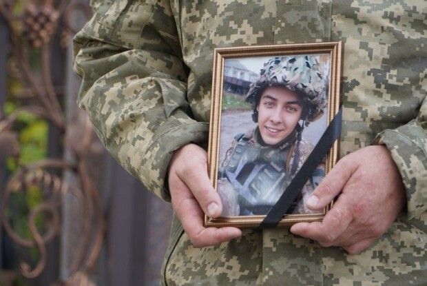 Навіки 25: на Волині провели в останню дорогу молодого командира (Фото)