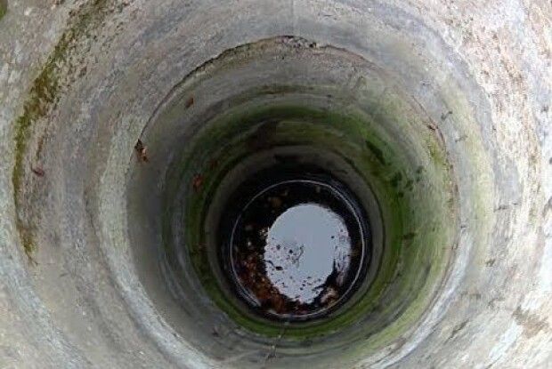 У середмісті Рівного в колодязі знайшли тіло