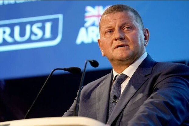 Черговий наїзд на Залужного: що насправді сказав Генерал