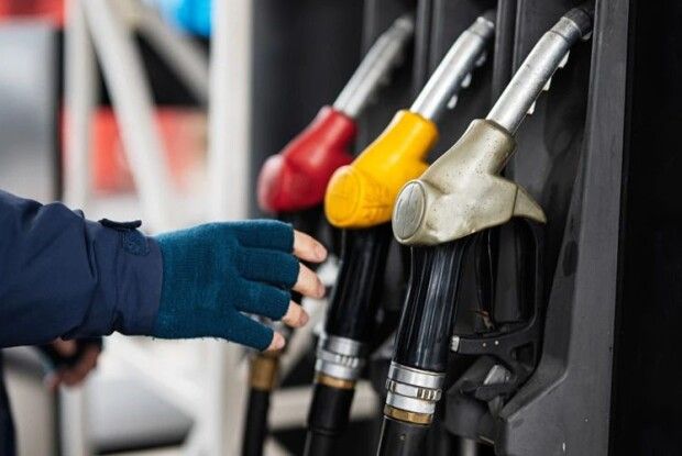 До кінця тижня ціни на бензин можуть сягнути 80 гривень