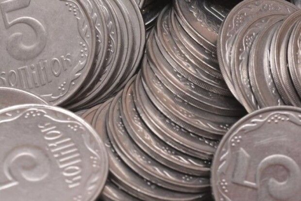 Відзавтра в Україні почнуть зникати з обігу дрібні копійки. Нові правила заокруглення 