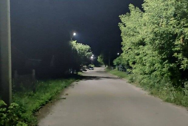 У Локачах оновлюють вуличне освітлення