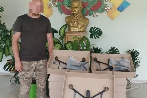 Громада на Волині передала на фронт 30 «бойових пташок»