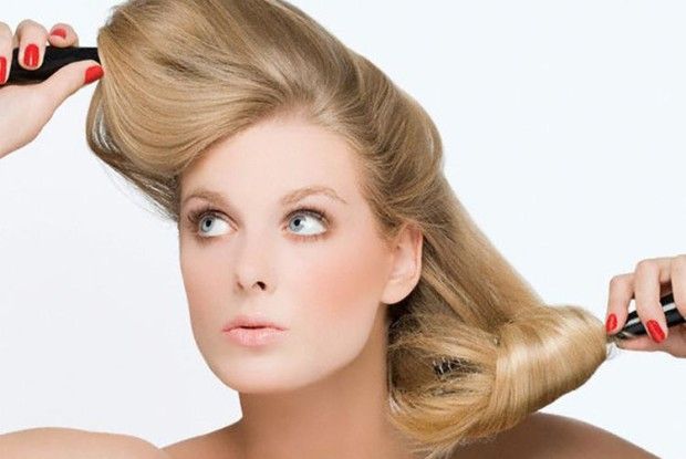 Лак для волосся не тільки зачіску збереже, а й продовжить життя… колготок