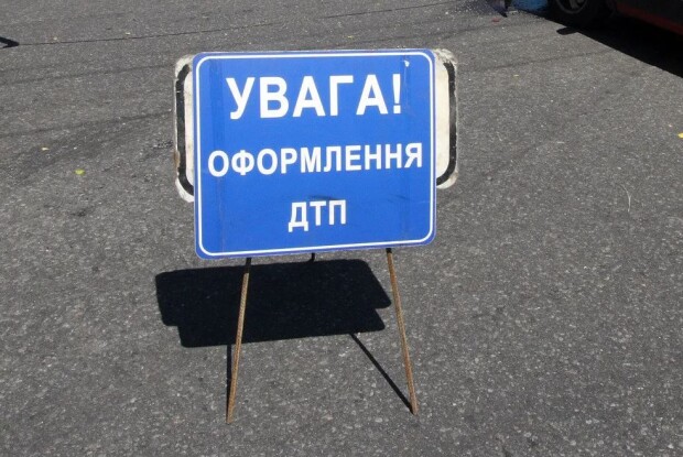 На Волині вантажівка зіткнулася із двома автомобілями