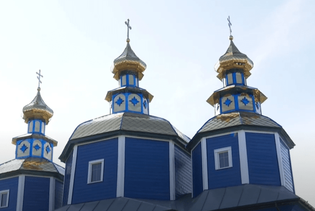 Яку знахідку виявили під час ремонту місцевої церкви на Волині (Відео)