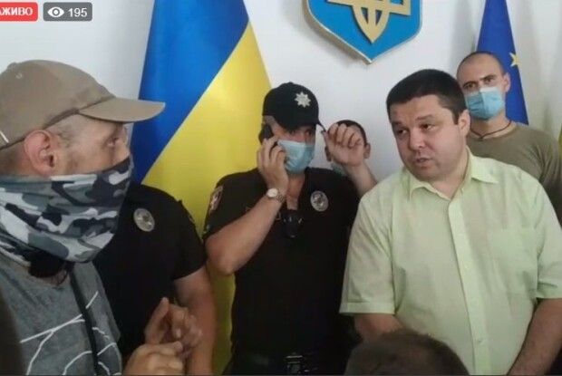 Заступника мера атовці хочуть «викинути у смітник» (Фото)
