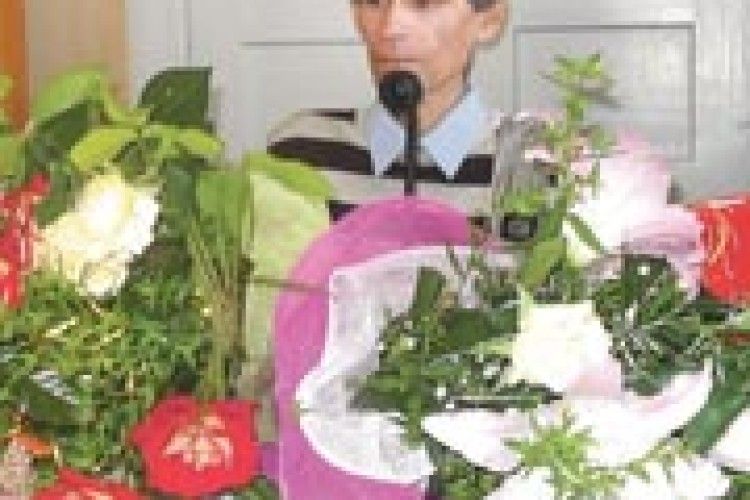 У СПРАВЖНЬОГО ПОЕТА Й ТІНЬ МАЄ КОЛЬОРИ