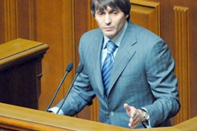 ПРОБЛЕМИ МАТЕРІВ-ГЕРОЇНЬ ТРЕБА ВИРІШУВАТИ НА РІВНІ ДЕРЖАВИ*