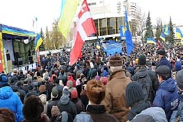 ЛЮДСЬКУ ГІДНІСТЬ ВІДСТОЮВАЛИ НЕБАЙДУЖІ І НЕЛЯКЛИВІ