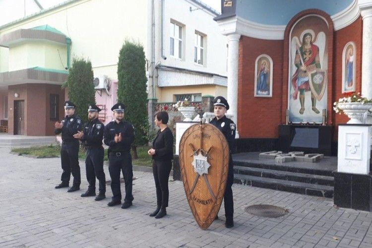 Третя рота рівненських патрульних озброїлася щитом