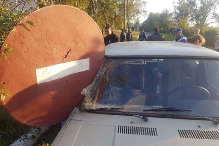 На Рівненщині шлагбаум позбавив життя людину (фото, відео)